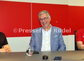 02.08.24 VfB Stuttgart Vorstellung Pr&auml;sidium