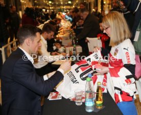 VfB Stuttgart Autogrammstunde Breuninger