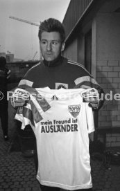 10.11.92 VfB Stuttgart Trikot Aktion mein Freund ist Ausl&auml;nder