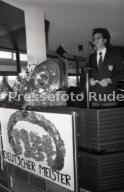 26.05.1984 VfB Stuttgart Meisterschaft 1984 Empfang Rathaus