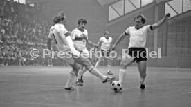 23.02.83 Fussball Prominentenspiel