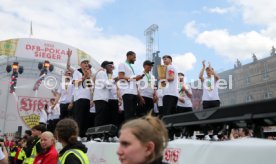 25.05.25 VfB Stuttgart Feier und Autokorso DFB-Pokal Sieg Stuttgart Schlossplatz