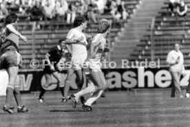 23.04.88 VfB Stuttgart - Bayer 05 Uerdingen