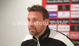 VfB Stuttgart Pressekonferenz Markus Weinzierl