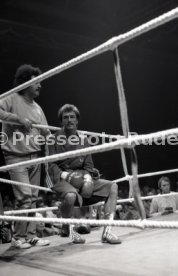 02.12.83 Boxen Rene Weller