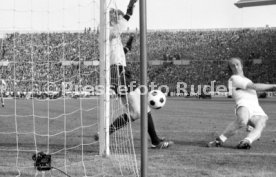20.04.74 VfB Stuttgart - FC Bayern M&uuml;nchen