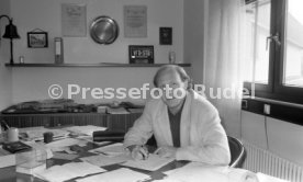 02.04.90 VfB Stuttgart Dieter Hoene&szlig;