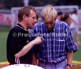 VfB Stuttgart-RCD Mallorca 2:1 li. Ralf Rangnick re. Klaus-Dieter Hermann Foto Rudel