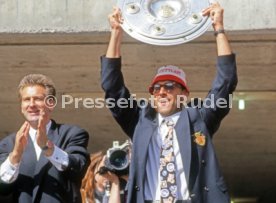 17.05.1992 VfB Stuttgart Meisterschaft Empfang im Stadion