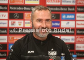 VFB Stuttgart PK Trainer Tim Walter