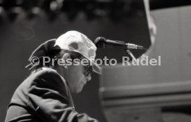15.05.84 Elton John