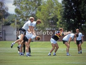 05.06.86 DFB Training Galindo