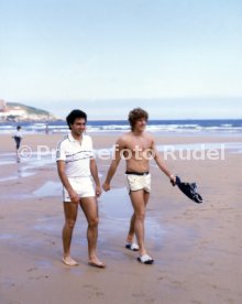 19.06.82 WM 1982 DFB Spieler am Strand