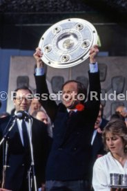 26.05.1984 VfB Stuttgart Meisterschaft 1984 Empfang Rathaus