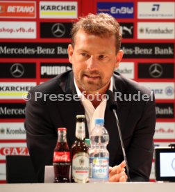 VfB Stuttgart PK Vorstellung Trainer Weinzierl