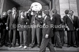 26.05.1984 VfB Stuttgart Meisterschaft 1984 Empfang Rathaus