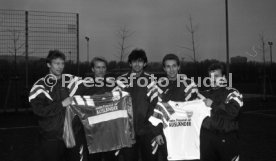 10.11.92 VfB Stuttgart Trikot Aktion mein Freund ist Ausl&auml;nder