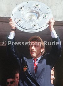 17.05.1992 VfB Stuttgart Meisterschaft Empfang im Stadion