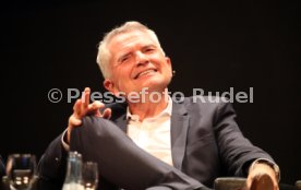 Podiumsdiskussion Stuttgart Liederhalle Wolfgang Dietrich, Mario Gomez, Uli Hoene&szlig;