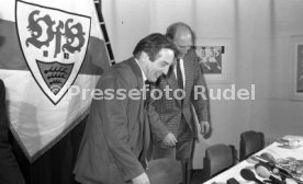 16.01.90 VfB Stuttgart PK Vorstellung Manager Hoene&szlig;