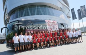 VfB Stuttgart Vorstellung Neuer Mannschaftsbus