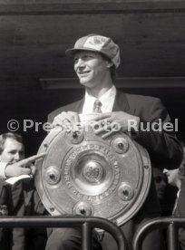 17.05.1992 VfB Stuttgart Meisterschaft Empfang im Stadion