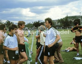 05.06.86 DFB Training Galindo