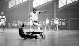 23.02.83 Fussball Prominentenspiel