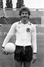 09.08.79 VfB Stuttgart Spieler im Trikot Nationalmannschaft