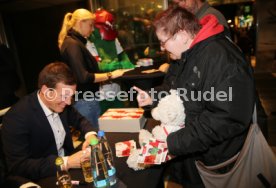 VfB Stuttgart Autogrammstunde Breuninger
