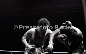 02.12.83 Boxen Rene Weller