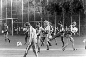 13.10.83 VfB Stuttgart Training