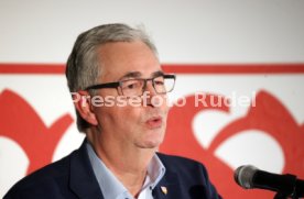 06.02.25 VfB Stuttgart Dunkelroter Tisch