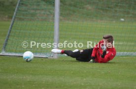 Jonathan Klinsmann Training bei VFB Stuttgart II Team.