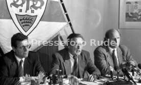 16.01.90 VfB Stuttgart PK Vorstellung Manager Hoene&szlig;
