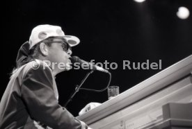 15.05.84 Elton John