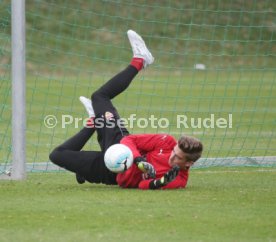 Jonathan Klinsmann Training bei VFB Stuttgart II Team.