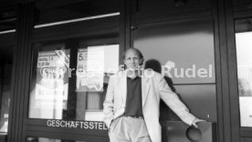 02.04.90 VfB Stuttgart Dieter Hoene&szlig;