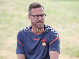 SG Sonnenhof Gro&szlig;aspach Trainer Sascha Hildmann