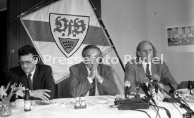 16.01.90 VfB Stuttgart PK Vorstellung Manager Hoene&szlig;