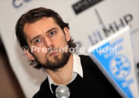 Stuttgarter Kickers Pressekonferenz Vorstellung Neuer Trainer