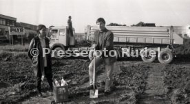 27.10.93 Fussball Bundesliga Asgeir Sigurvinsson