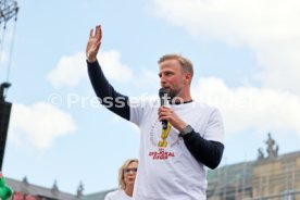 25.05.25 VfB Stuttgart Feier und Autokorso DFB-Pokal Sieg Stuttgart Schlossplatz