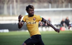 VfB Stuttgart - SG Dynamo Dresden