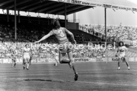 23.04.88 VfB Stuttgart - Bayer 05 Uerdingen