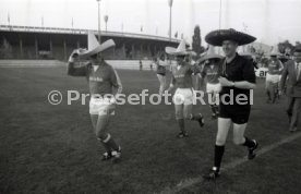 16.10.85 Vorstellung WM M&uuml;nzen 1986 und Prominentenspiel