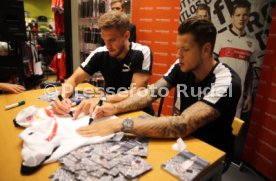 VfB Stuttgart Autogrammstunde Terodde und Ginczek