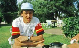 03.06.86 DFB Quartier Galindo