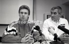 22.01.94 Pressekonferenz Oliver M&ouml;ller Hamburger SV nach Attenat in Stuttgart