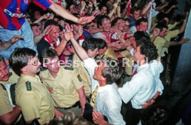 16.05.1992 VfB Stuttgart Meisterschaft Empfang Flughafen